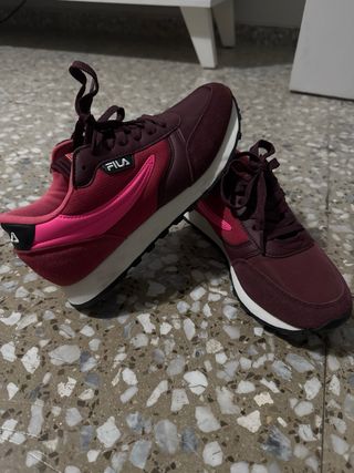 Zapatillas Fila Mujer Rojo y Rosa