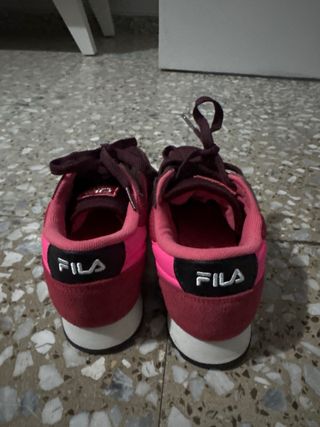 Zapatillas Fila Mujer Rojo y Rosa