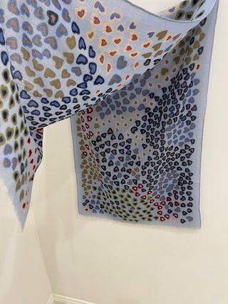 Foulard con cuori multicolore