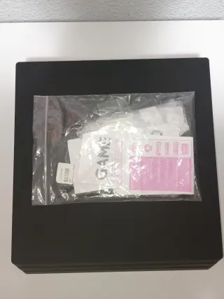 PS4 Pro Negra + Mando Camuflaje
