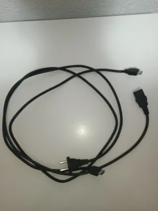 PS4 Pro Negra + Mando Camuflaje
