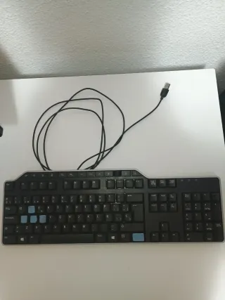 PS4 Pro Negra + Mando Camuflaje
