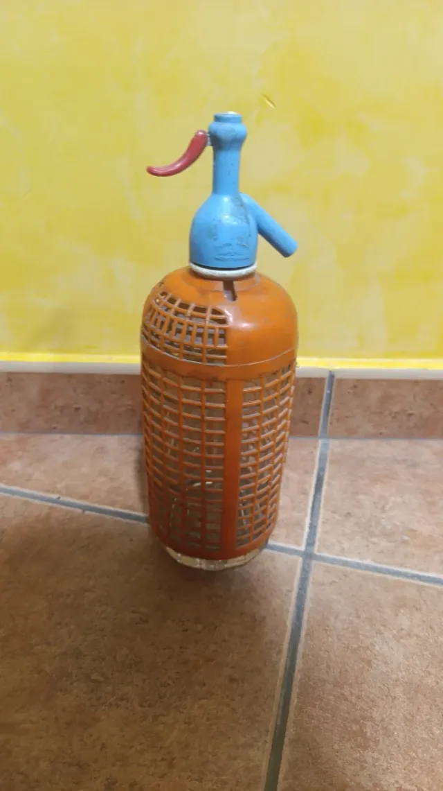 Sifón antiguo naranja y azul