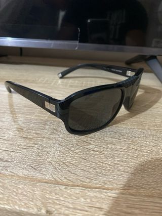 Gafas de sol negras