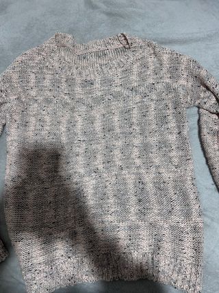Sudadera tejida gris y rosa