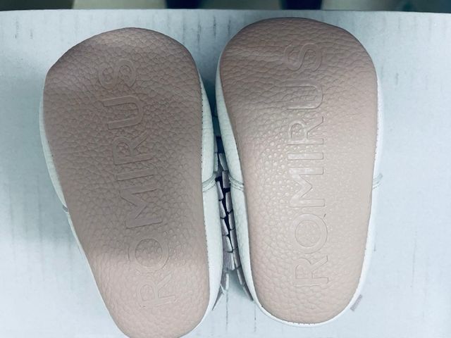 Zapatos bebé Romirus rosa con lazo