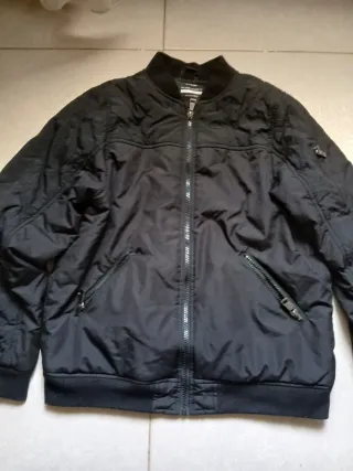 Chaqueta bomber negra