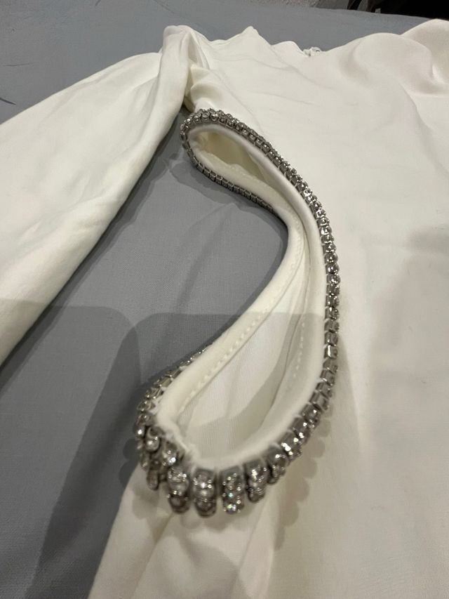 Vestido blanco con pedrería
