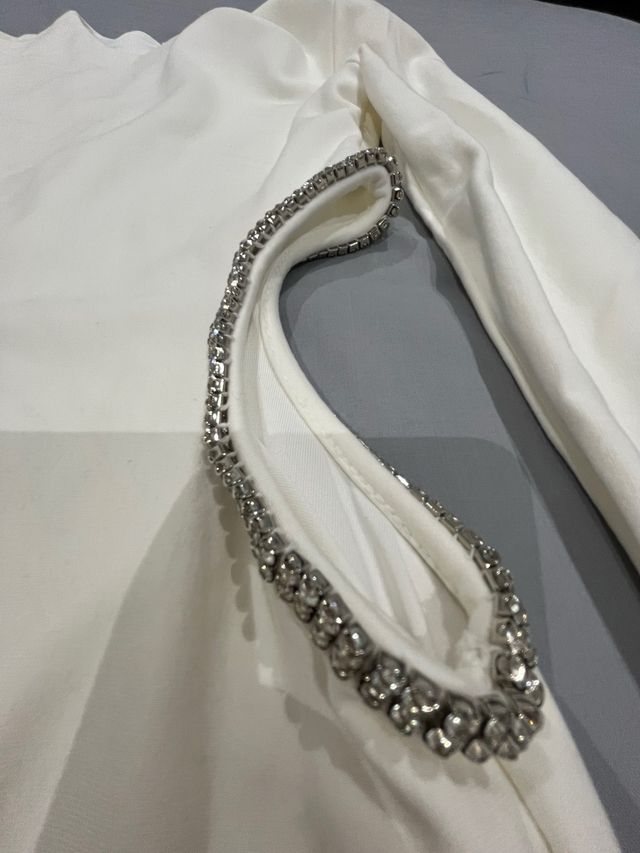 Vestido blanco con pedrería