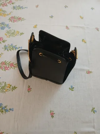 Borsa Secchiello Vera Pelle Artigianale Nera