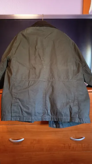 Parka verde con chaleco desmontable