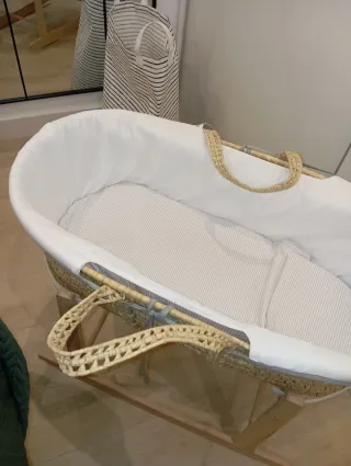 Moisés Naf Naf Mimbre