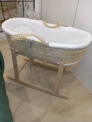 Moisés Naf Naf Mimbre