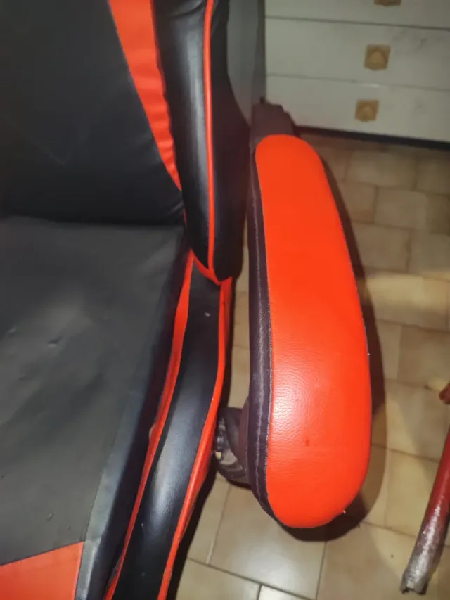 Sedia Gaming MOMO Design Nera/Rossa