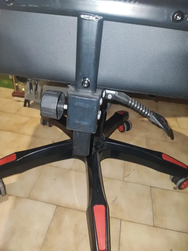 Sedia Gaming MOMO Design Nera/Rossa