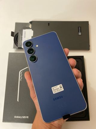 Samsung Galaxy S25 FE Azul
