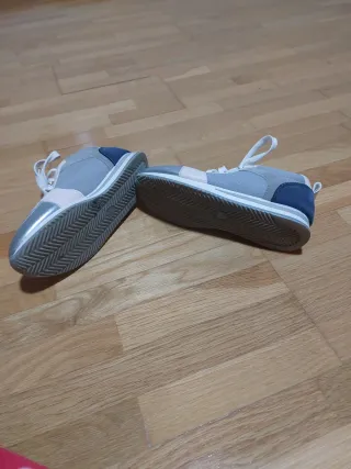 Zapatillas Mujer Talla 36 Plata y Blanco