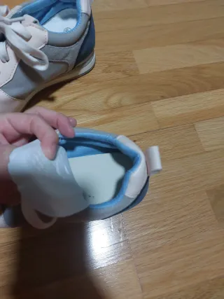 Zapatillas Mujer Talla 36 Plata y Blanco