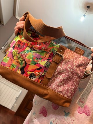 Bolso Vetus Multicolor y Marrón