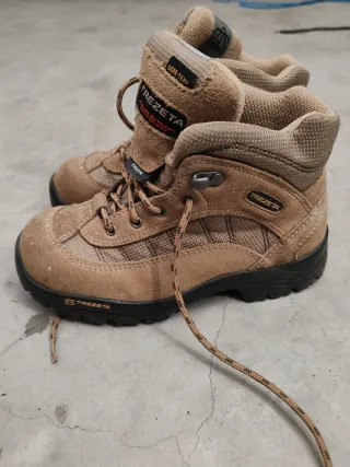 Scarponcini beige/grigi taglia 37