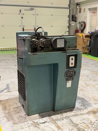 Laminadora de roscas Izpe 100