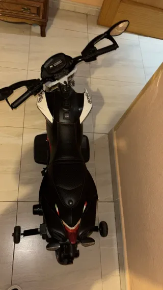 Moto Eléctrica Aprilia Dorsoduro 900 12V Roja