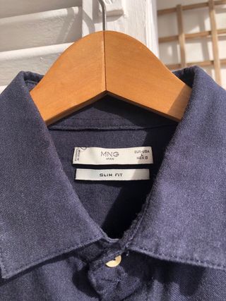 Camisa azul marino hombre