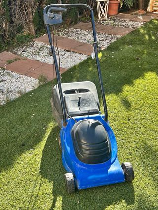 Cortacésped eléctrico. funciona perfecto.