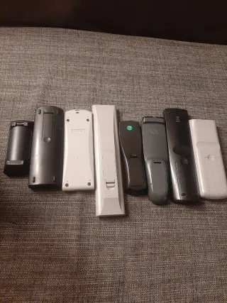 8 Mandos a Distancia TV