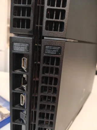 Sony PS4 512GB + FIFA 14