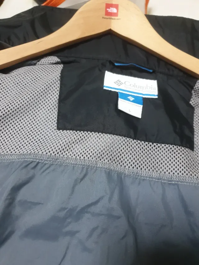 Chaqueta Columbia Negra y Gris Talla L