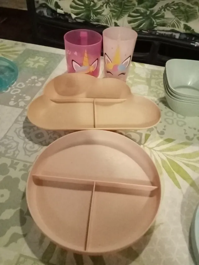 Vajilla infantil unicornio azul y rosa