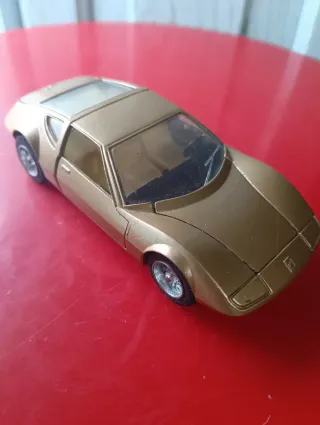 Monteverdi Hai 8 de Pilen 1:43