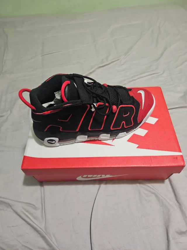 Nike Air More Uptempo '96 Negro Rojo