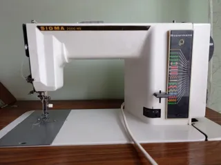 MAQUINA DE COSER SIGMA 2000 N.S.