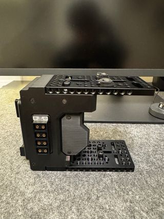 Cineback V-Mount per Canon EOS R5/R6/R7