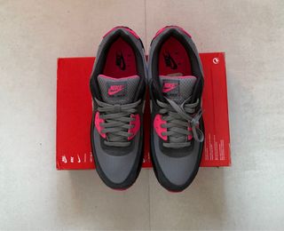 Nike Air Max 90 Wolf Grey Hyper Pink