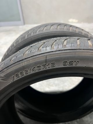 2 Bridgestone Invierno 225/40R18