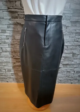 Falda larga polipiel negra Sfera L