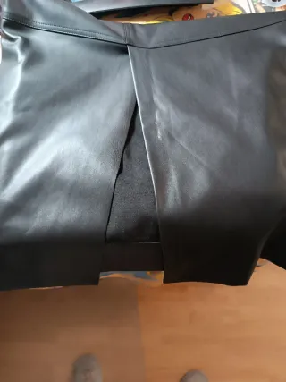 Falda larga polipiel negra Sfera L