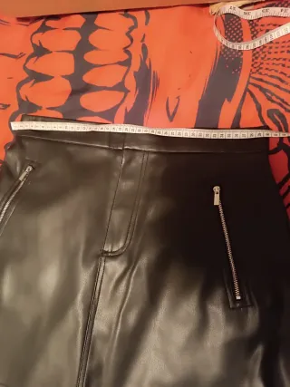 Falda larga polipiel negra Sfera L