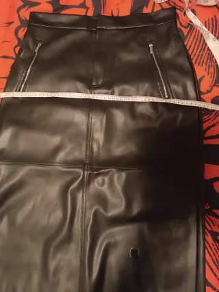 Falda larga polipiel negra Sfera L