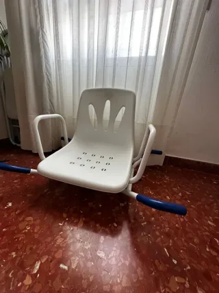 Silla de Bañera para Movilidad Reducida