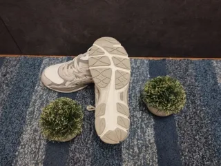 Zapatillas Asics NYC Gel Beige/Gris