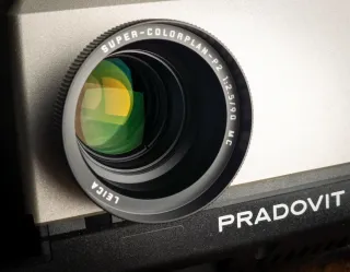 Leica Pradovit P300***Super-Colorplan***