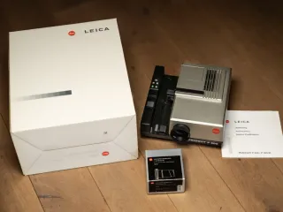 Leica Pradovit P300***Super-Colorplan***