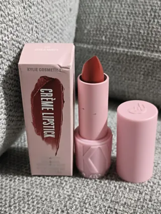 Barra de labios Kylie Cosmetics Tono 509