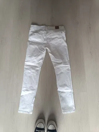 Pantalón blanco roto