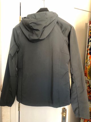 Chaqueta Avalanche Cortavientos Impe￼rmeable.