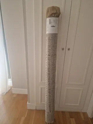 Alfombra Escandinava Beige y Negra. Sin abrir